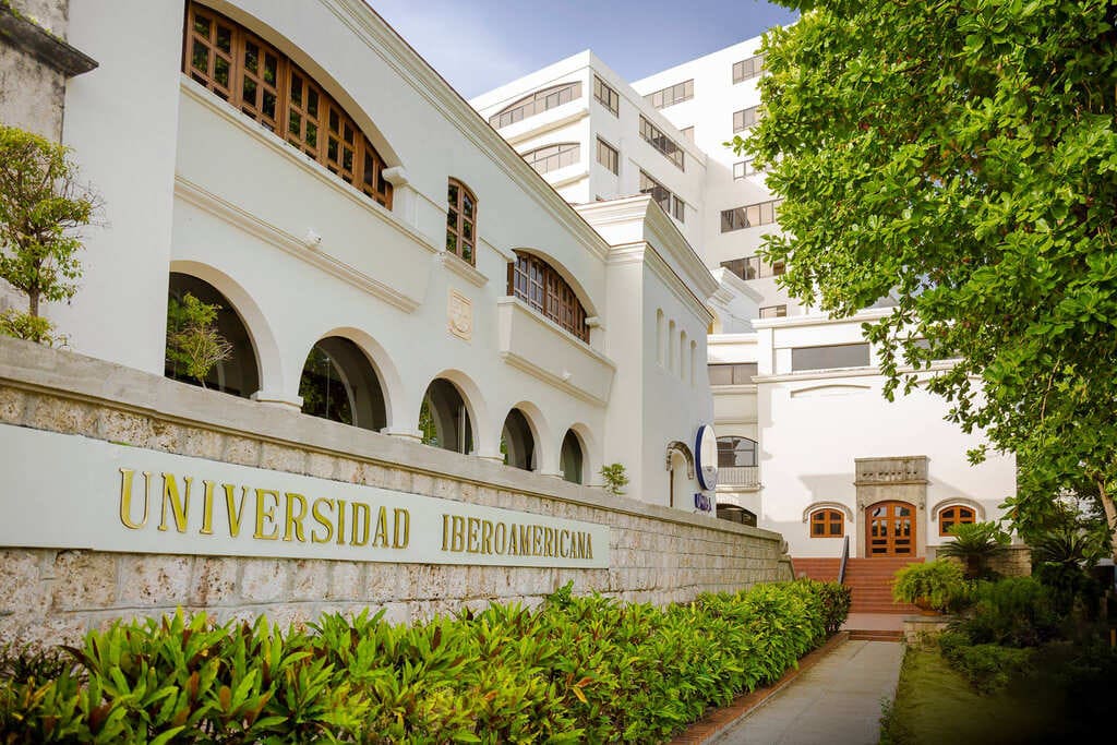 Vista del campus de la Universidad Iberoamericana (UNIBE) en Santo Domingo